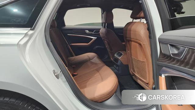 Audi A6 (C8) 2022 Белый из Кореи, фото 2
