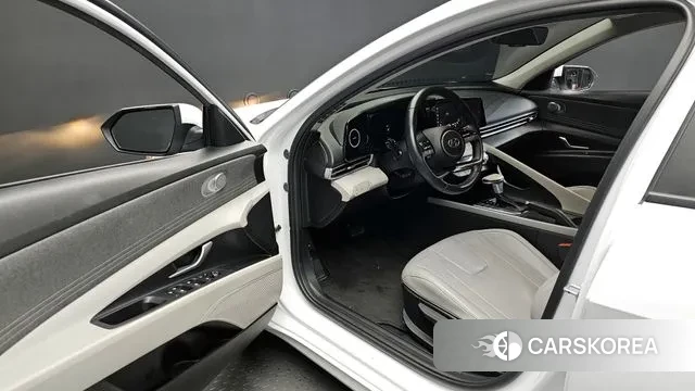 Hyundai Avante (CN7) 2022 Белый из Кореи, фото 2