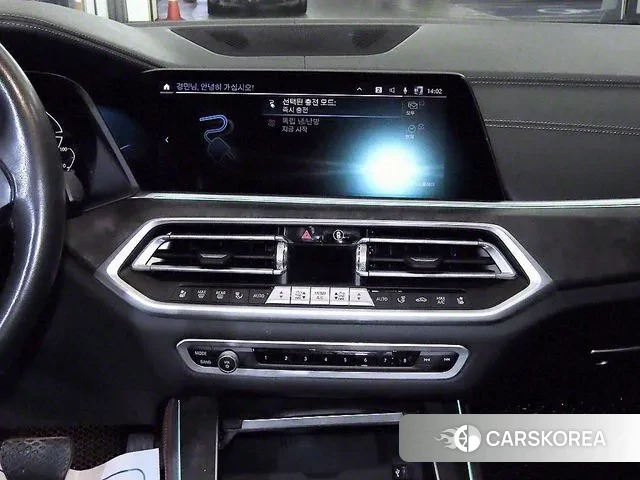 BMW X5 (G05) 2023 Белый из Кореи, фото 2