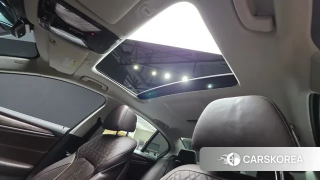 BMW 5 Series (G30) 2018 Черный из Кореи, фото 2