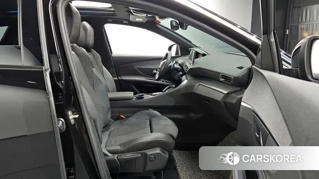 Peugeot 3008 second generation 2019 Черный из Кореи, фото 2