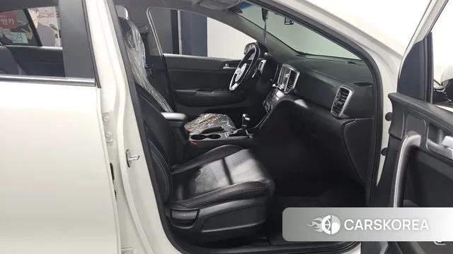 Kia Sportage The Bold 2018 Белый из Кореи, фото 2