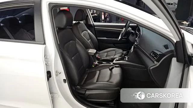 Hyundai The New Avante AD 2019 Белый из Кореи, фото 2