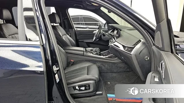 BMW X7 (G07) 2020 Черный из Кореи, фото 2