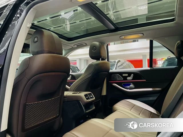 Mercedes-Benz GLE (import) 2021 Черный из Китая, фото 2
