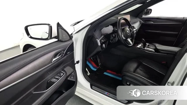 BMW 6 Series GT (G32) 2022 Белый из Кореи, фото 2