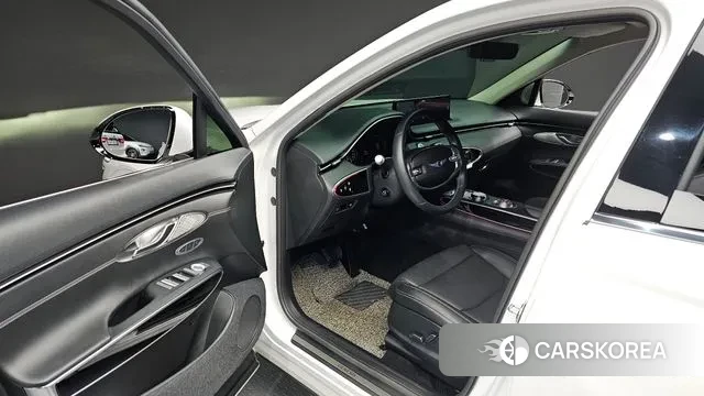 Genesis GV70 2021 Белый из Кореи, фото 2