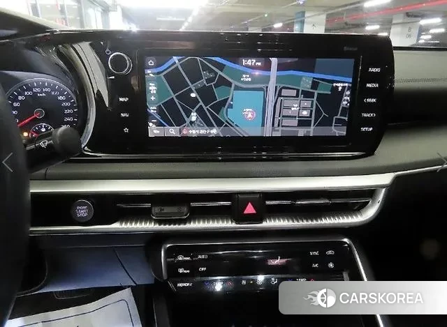 Kia K5 3rd generation 2021 Серебряный из Кореи, фото 2