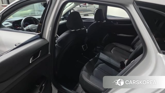 Kia K5 3rd generation 2022 Белый из Кореи, фото 2