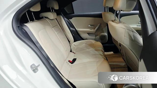 Mercedes-Benz A-Class W177 2024 Белый из Кореи, фото 2