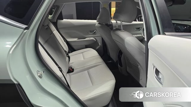 Hyundai Kona (SX2) 2023 Цвет галактики из Кореи, фото 2