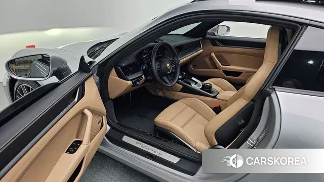 Porsche 911(992) 2024 Серебряный из Кореи, фото 2