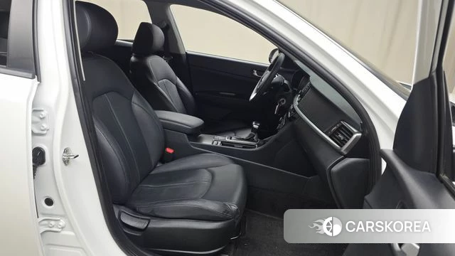 Kia The New K5 2nd generation 2019 Белый из Кореи, фото 2