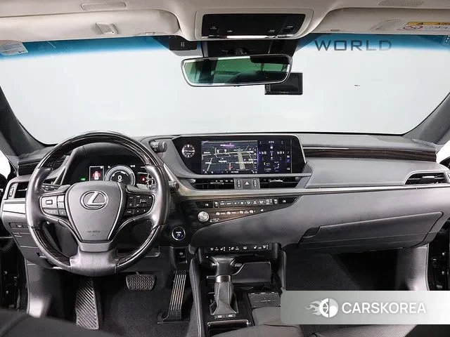 Lexus ES300h 7th generation 2021 Черный из Кореи, фото 2