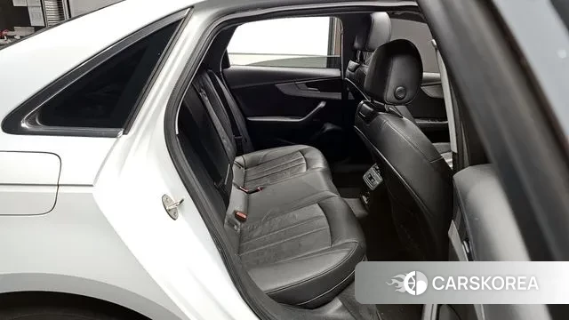 Audi A4 (B9) 2018 Белый из Кореи, фото 2