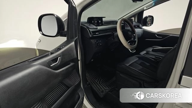 Hyundai Staria 2021 Белый из Кореи, фото 2