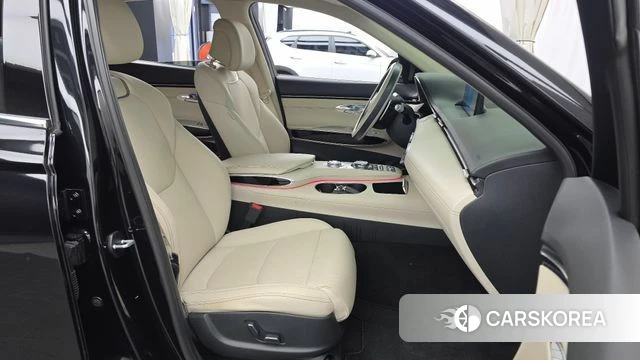 Genesis GV70 2023 Черный из Кореи, фото 2