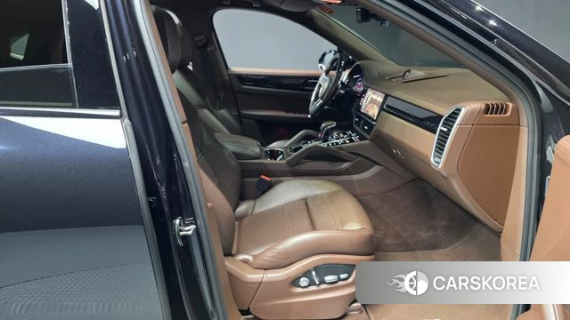 Porsche Cayenne (PO536) 2020 Черный из Кореи, фото 2