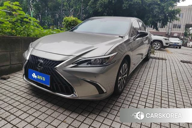 Lexus ES 2023 Темно-серый из Китая, фото 2