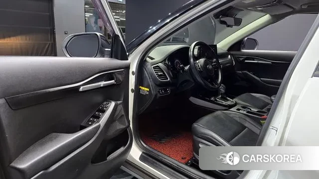 Kia Seltos 2019 Белый из Кореи, фото 2