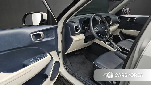 Hyundai Venue 2024 Серебристо-серый из Кореи, фото 2