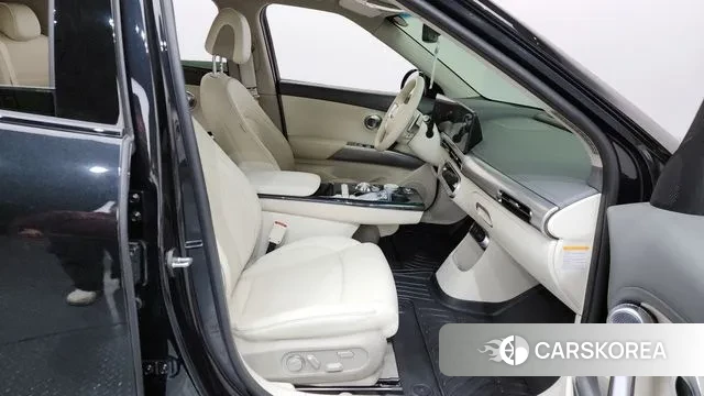 Genesis GV60 2023 Черный из Кореи, фото 2