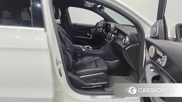 Mercedes-Benz GLC-Class X253 2019 Белый из Кореи, фото 2