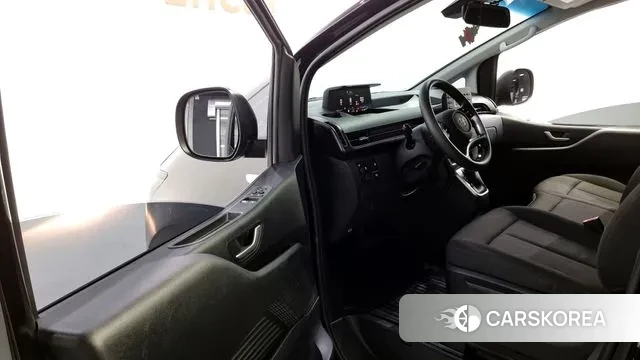 Hyundai Staria 2021 Черный из Кореи, фото 2