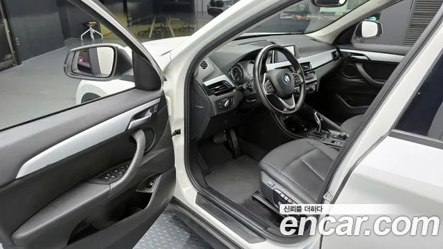 BMW X1 (F48) 2018 Белый из Кореи, фото 2