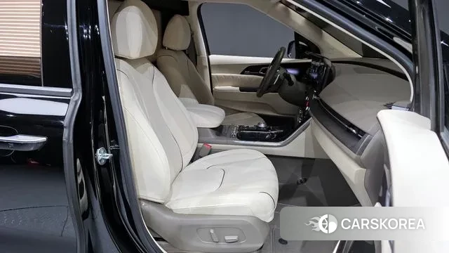 Kia Carnival 4th generation 2022 Черный из Кореи, фото 2