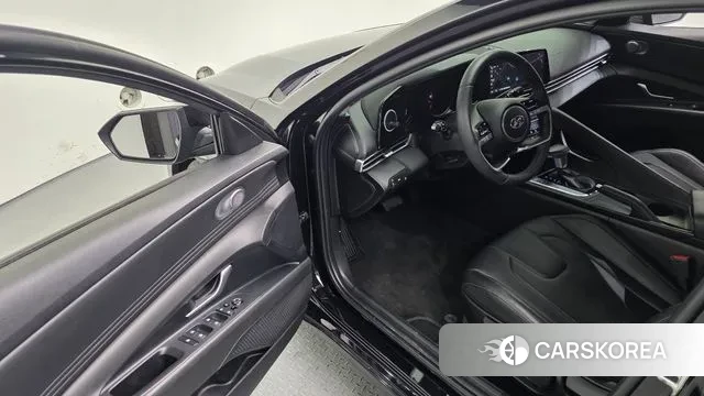 Hyundai Avante (CN7) 2022 Черный из Кореи, фото 2