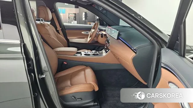 Genesis GV70 2025 Коричневый из Кореи, фото 2