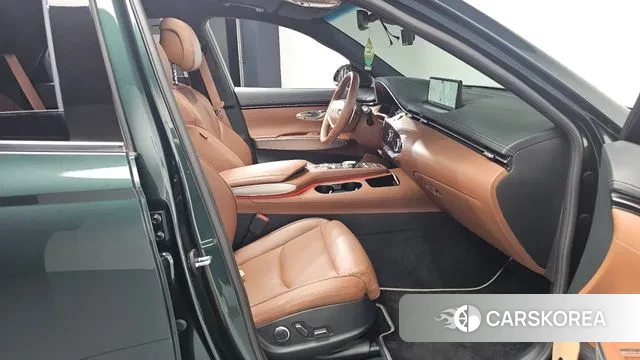 Genesis GV70 2021 Зеленый из Кореи, фото 2