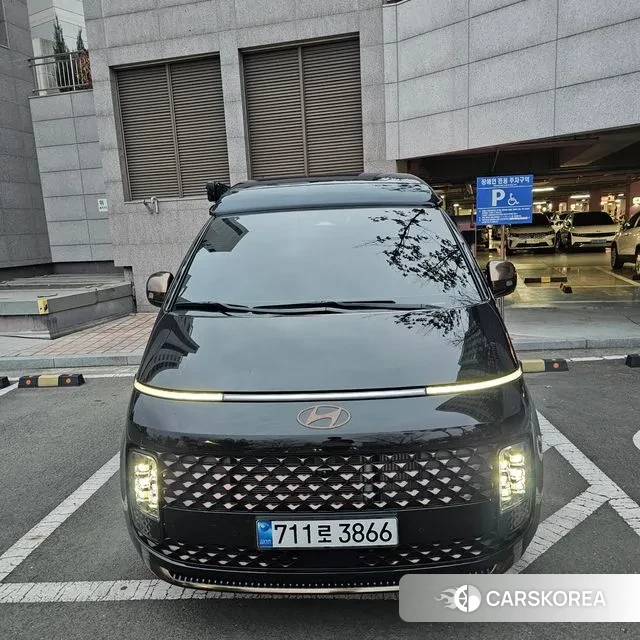 Hyundai Staria 2025 Черный из Кореи, фото 2