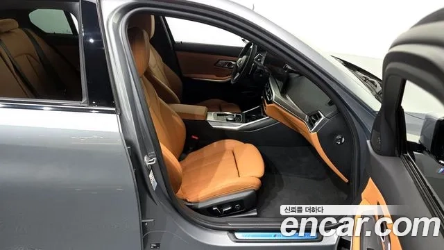 BMW 3 Series (G20) 2024 Серебристо-серый из Кореи, фото 2