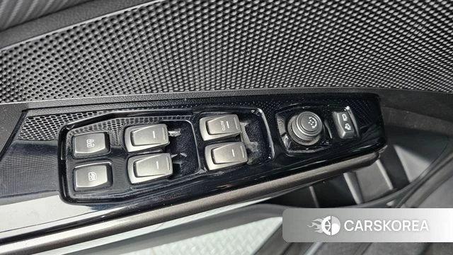 Ssangyong Berry New Tivoli 2019 Светло-серебряный цвет из Кореи, фото 2