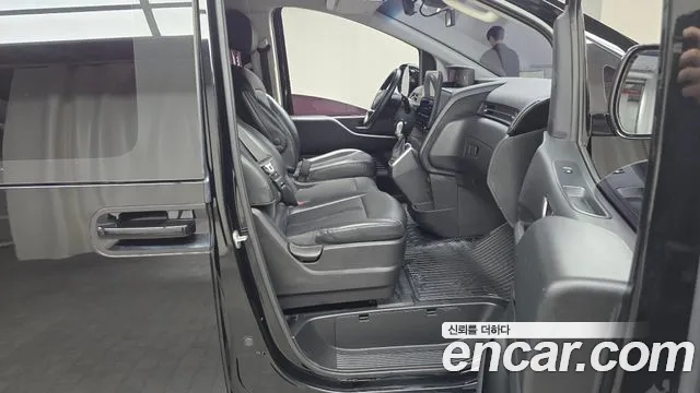 Hyundai Staria 2021 Черный из Кореи, фото 2