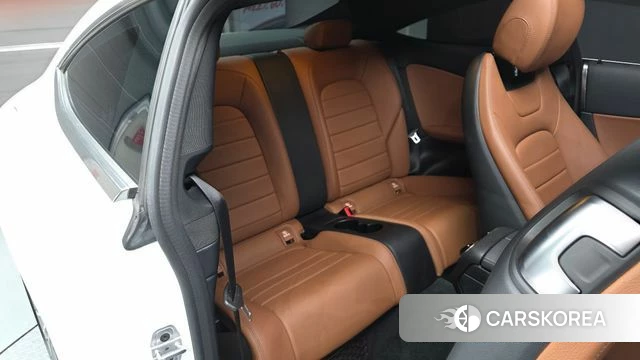 Mercedes-Benz C-Class W205 2019 Белый из Кореи, фото 2