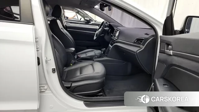 Hyundai The New Avante AD 2019 Белый из Кореи, фото 2