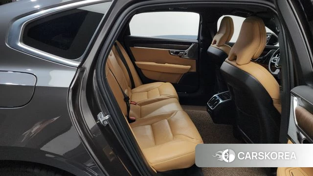 Volvo S90 2022 Коричневый из Кореи, фото 2