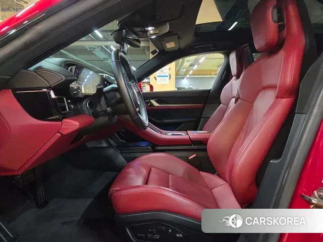 Porsche Taycan 2021 Красный из Кореи, фото 2