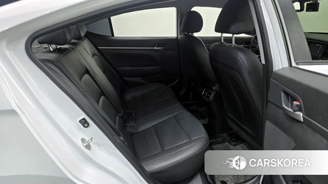 Hyundai Avante AD 2018 Белый из Кореи, фото 2