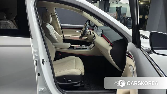Genesis GV70 2025 Белый из Кореи, фото 2
