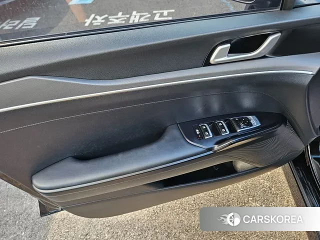 Kia K5 3rd generation 2021 Черный из Кореи, фото 2