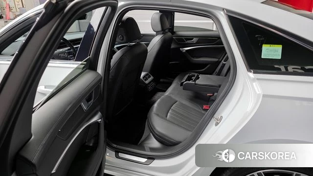 Audi A6 (C8) 2021 Белый из Кореи, фото 2