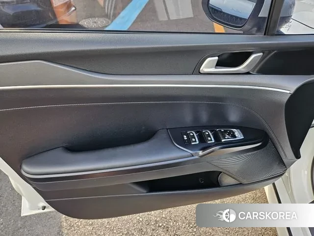 Kia K5 3rd generation 2022 Белый из Кореи, фото 2