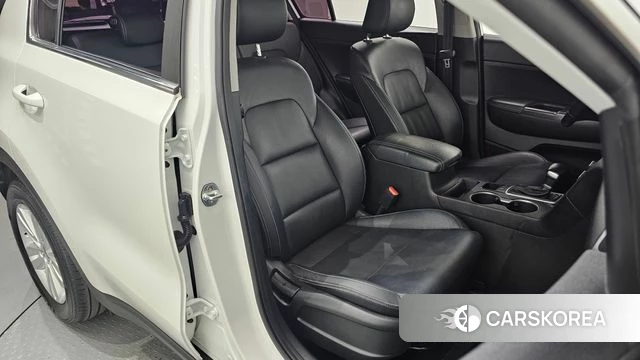 Kia Sportage 4th Generation 2018 Белый из Кореи, фото 2