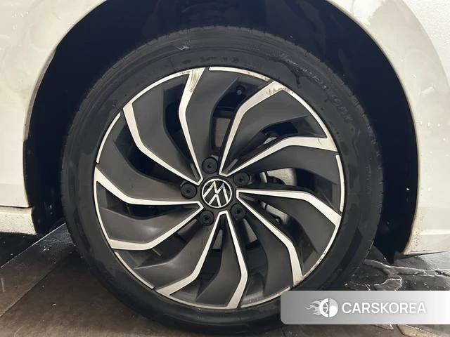 Volkswagen Golf 2024 Белый из Китая, фото 2