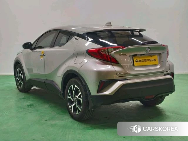 Toyota C-HR 2020 Серебристо-серый из Китая, фото 2