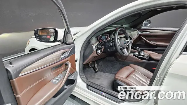 BMW 5 Series (G30) 2020 Белый из Кореи, фото 2